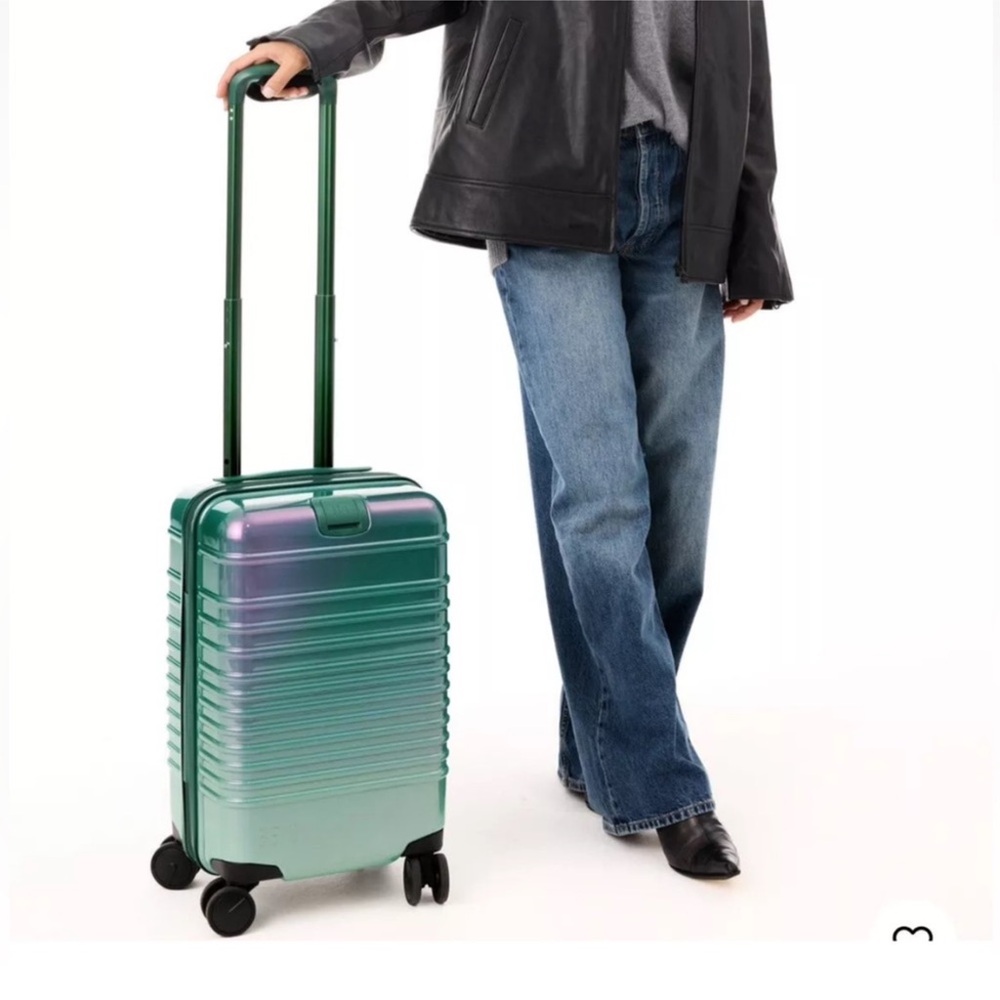 Beis Small Carry on Roller in Wicked Green NWT - Picture 9 of 13